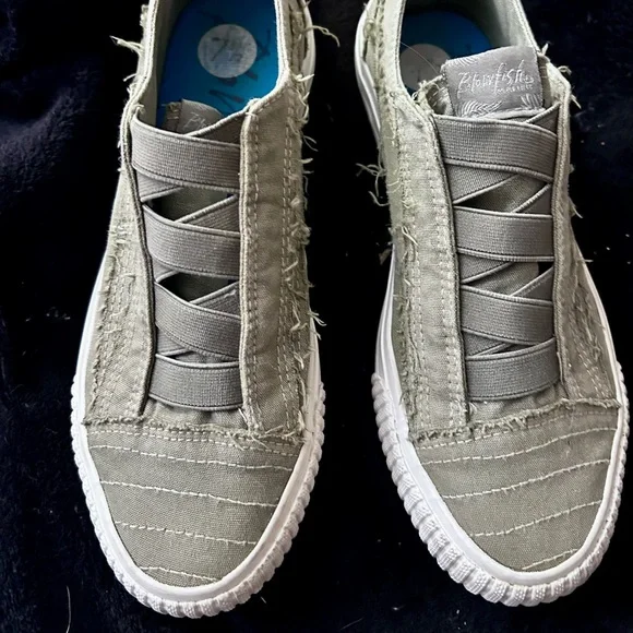 BLOWFISH MAURA Khaki Sneakers. Size 7.5 - Picture 14 of 14